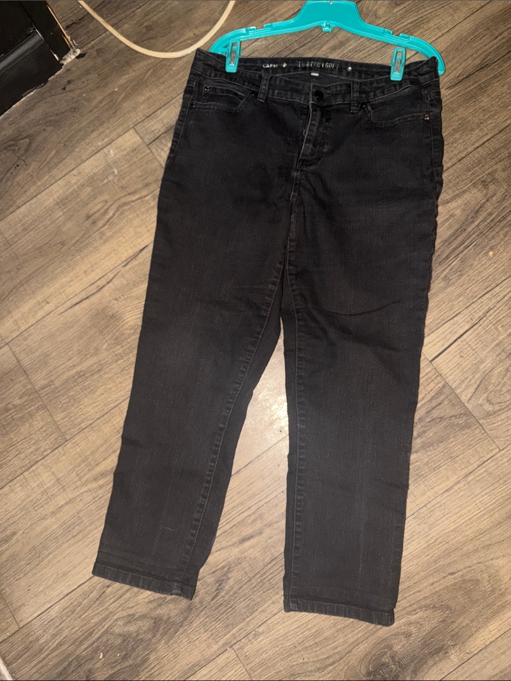 Jennifer Lopez Black Cropped Ankle Jeans